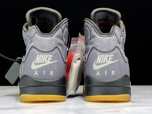 Off-White x Air CT8480-001 Black Jordan 5 0520